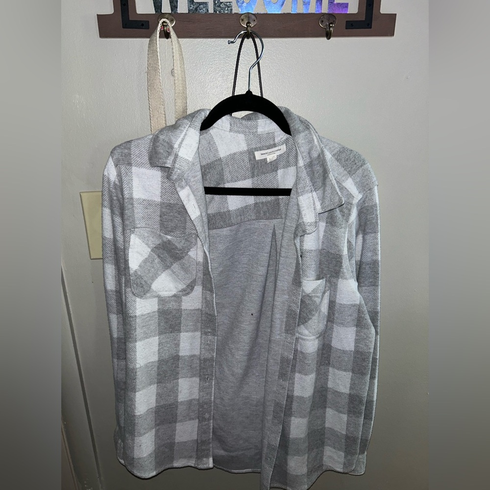 Boutique brand flannel! Size large!